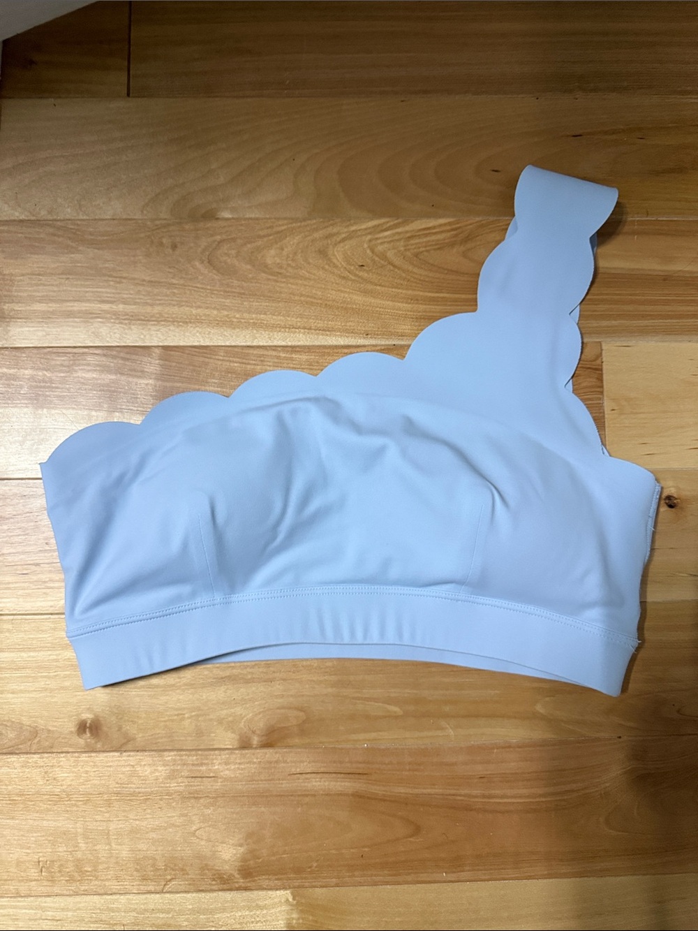 Scallop Edge One-Shoulder Sports Bra in Light Blue